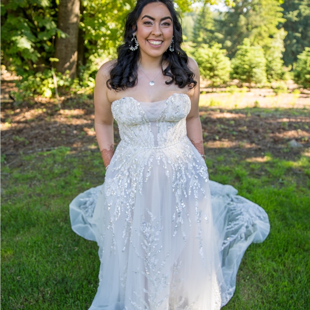 Calle Blanche Bridal gown
